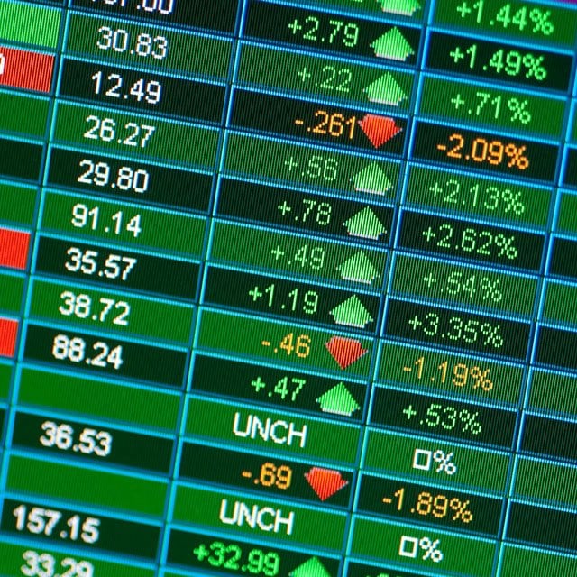 Stocks Climb as Investors Brace for Big Tech Earnings